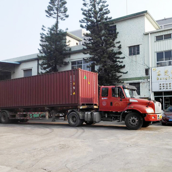 Envío de mercancías en contenedor después de las vacaciones CNY